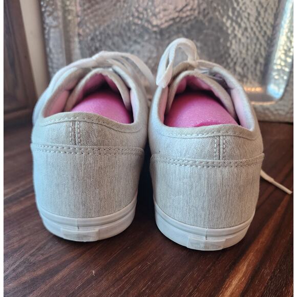 Vans
Light Grey Lace Up Two Tone Lace Up Sneakers - Picture 3 of 8